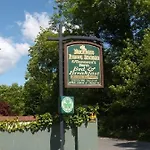 Feriegård Muckross Riding Stables *
