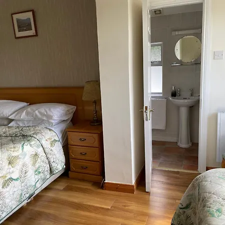 Muckross Riding Stables Farm stay
