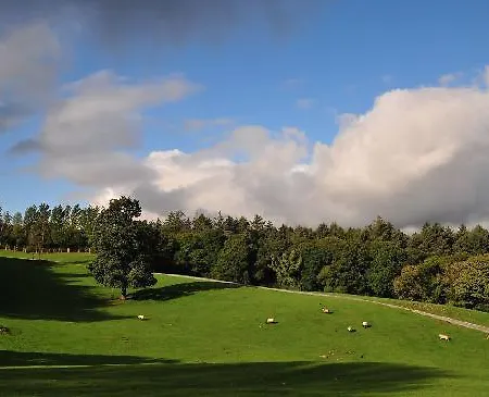 Muckross Riding Stables Farm stay